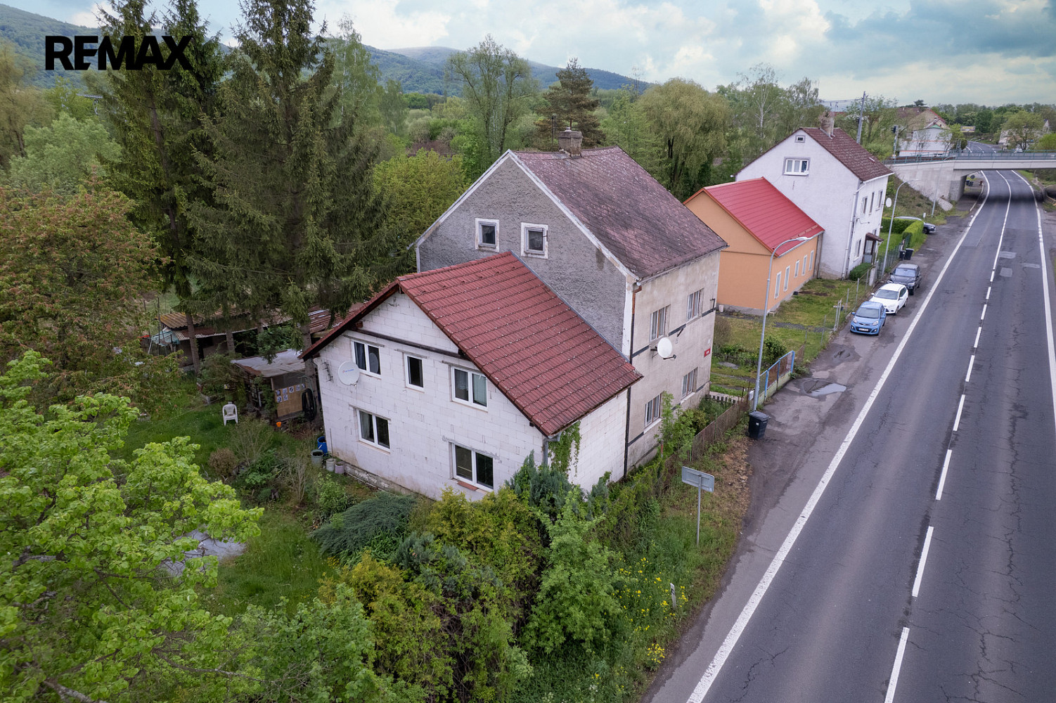 Prodej domu 210 m² s pozemkem 1 044 m²