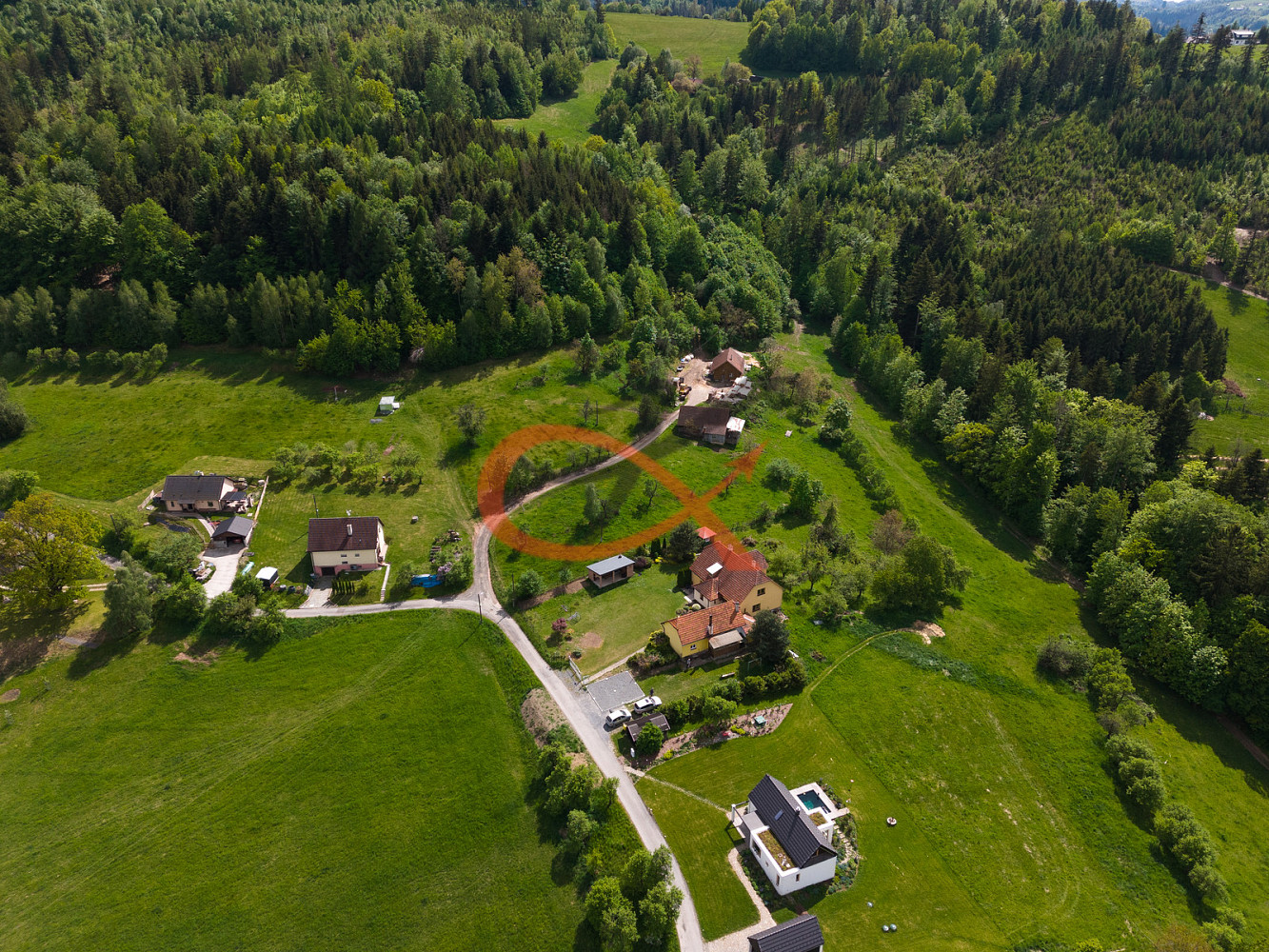 Prodej stavebního pozemku 2 462 m² – fotografie 5