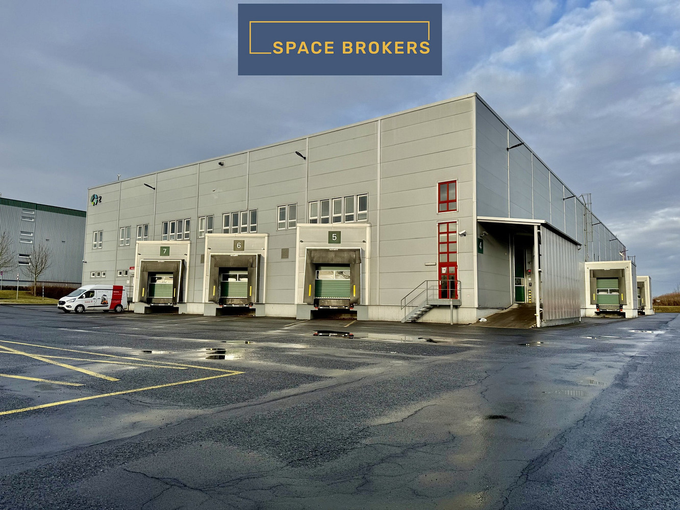 Pronájem skladovacích prostor 3 015 m²