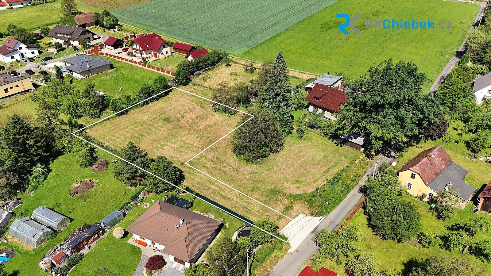 Prodej stavebního pozemku 1 679 m² — photo 3