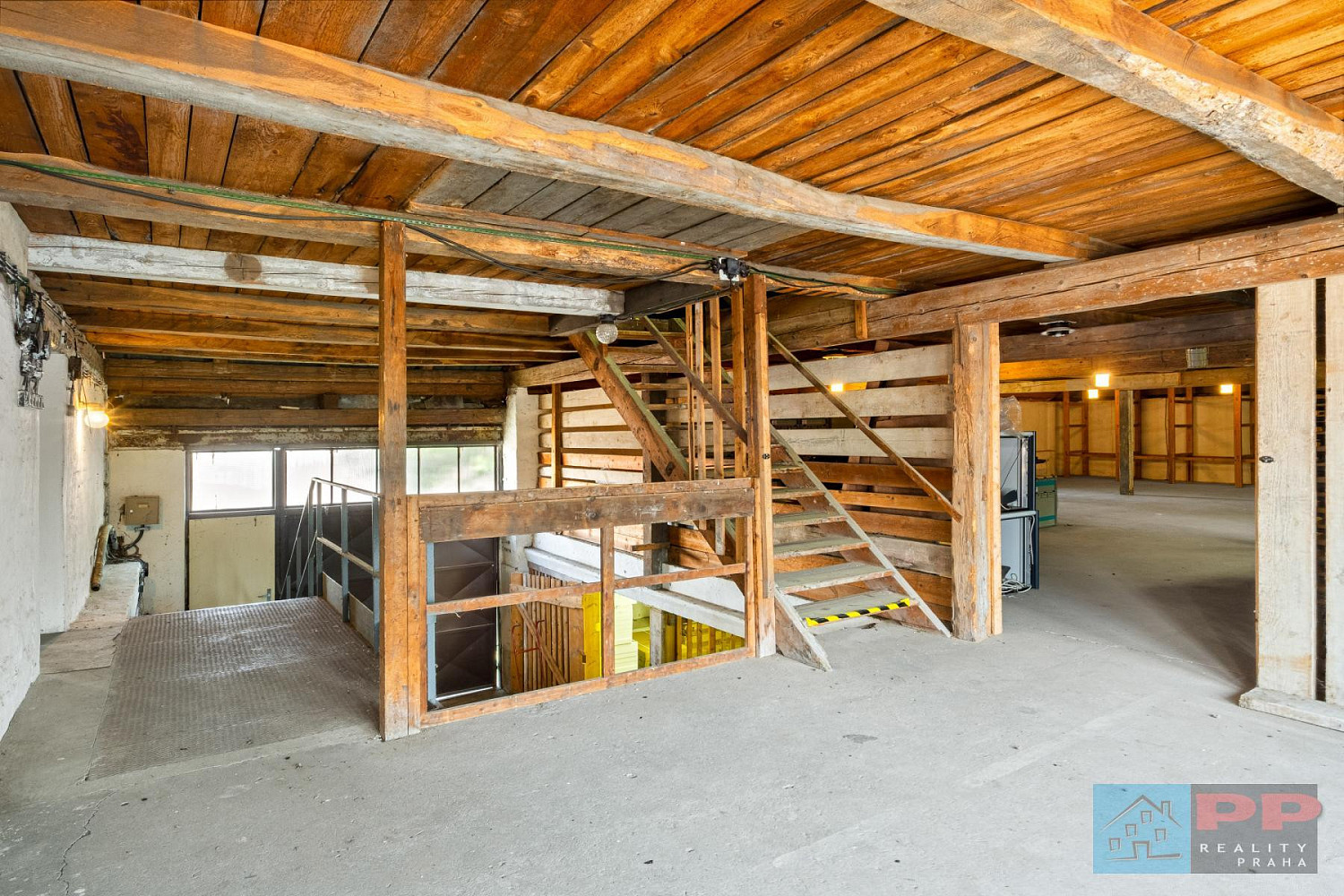 Prodej skladovacích prostor 941 m² – fotografie 4