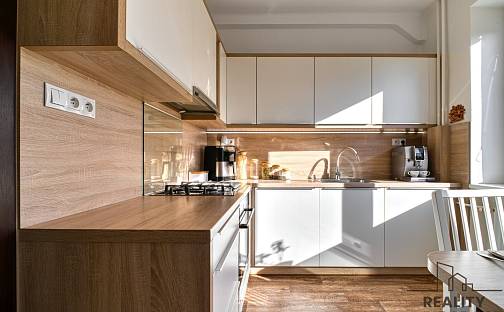 Prodej bytu 2+1 61 m², Dětská, Ostrava - Poruba