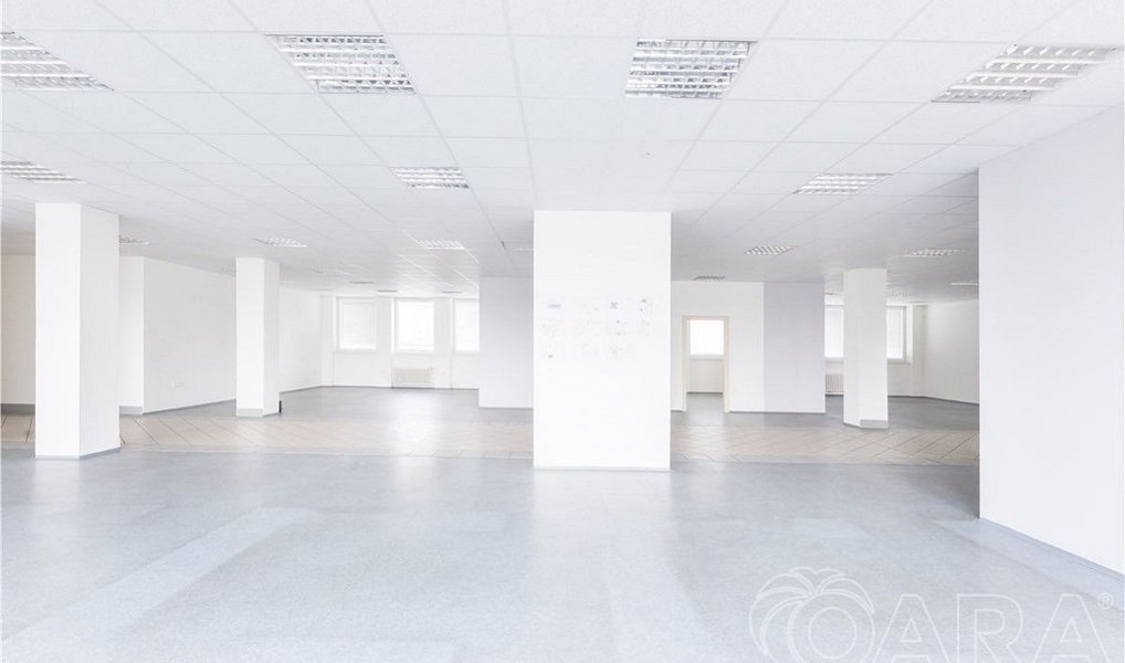 Pronájem kanceláře 549 m², Písek – náhled fotky 11