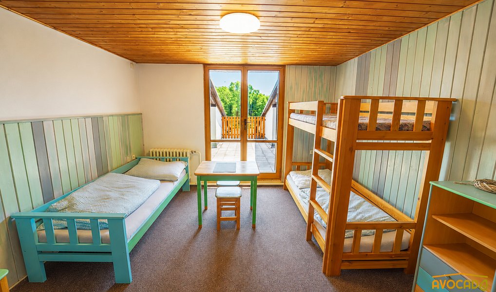 Prodej domu 1 000 m² s pozemkem 22 792 m², Radvanec – náhled fotky 15