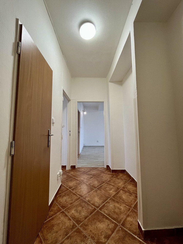 Pronájem bytu 3+1 67 m² – fotografie 3