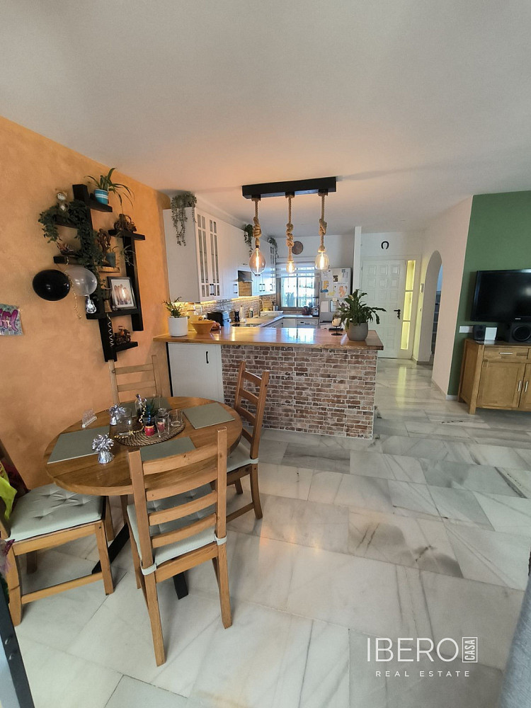 Prodej domu 120 m² s pozemkem 300 m² - Més