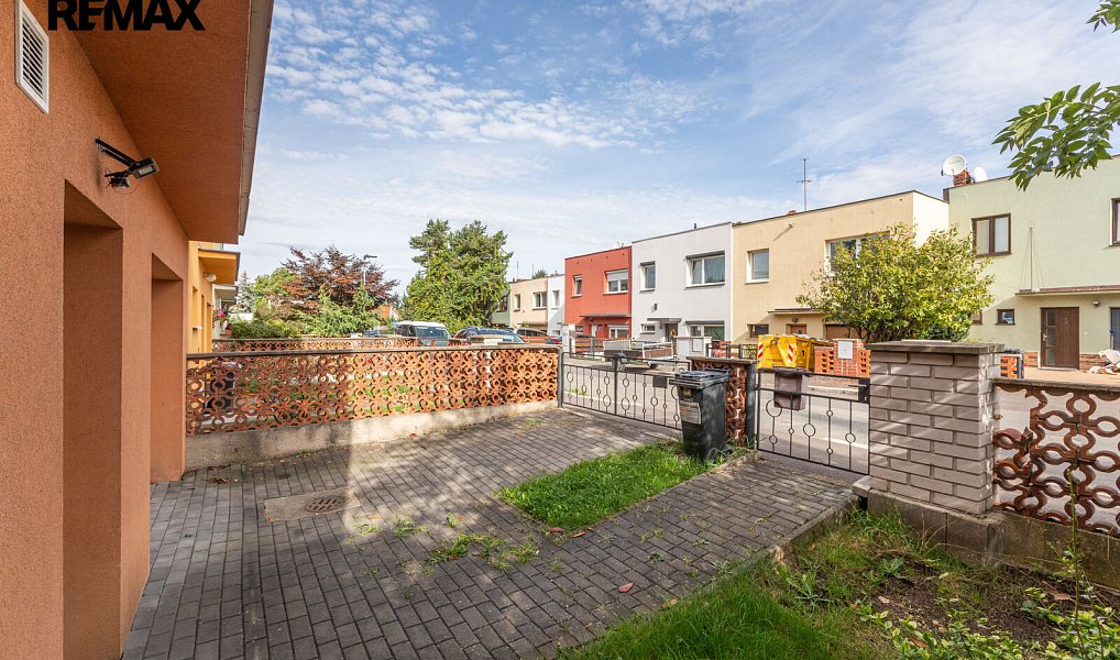Pronájem domu 180 m² s pozemkem 473 m², Praha – náhled fotky 18