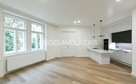Pronájem bytu 4+kk 118 m², náměstí Jiřího z Poděbrad, Praha 3 - Vinohrady