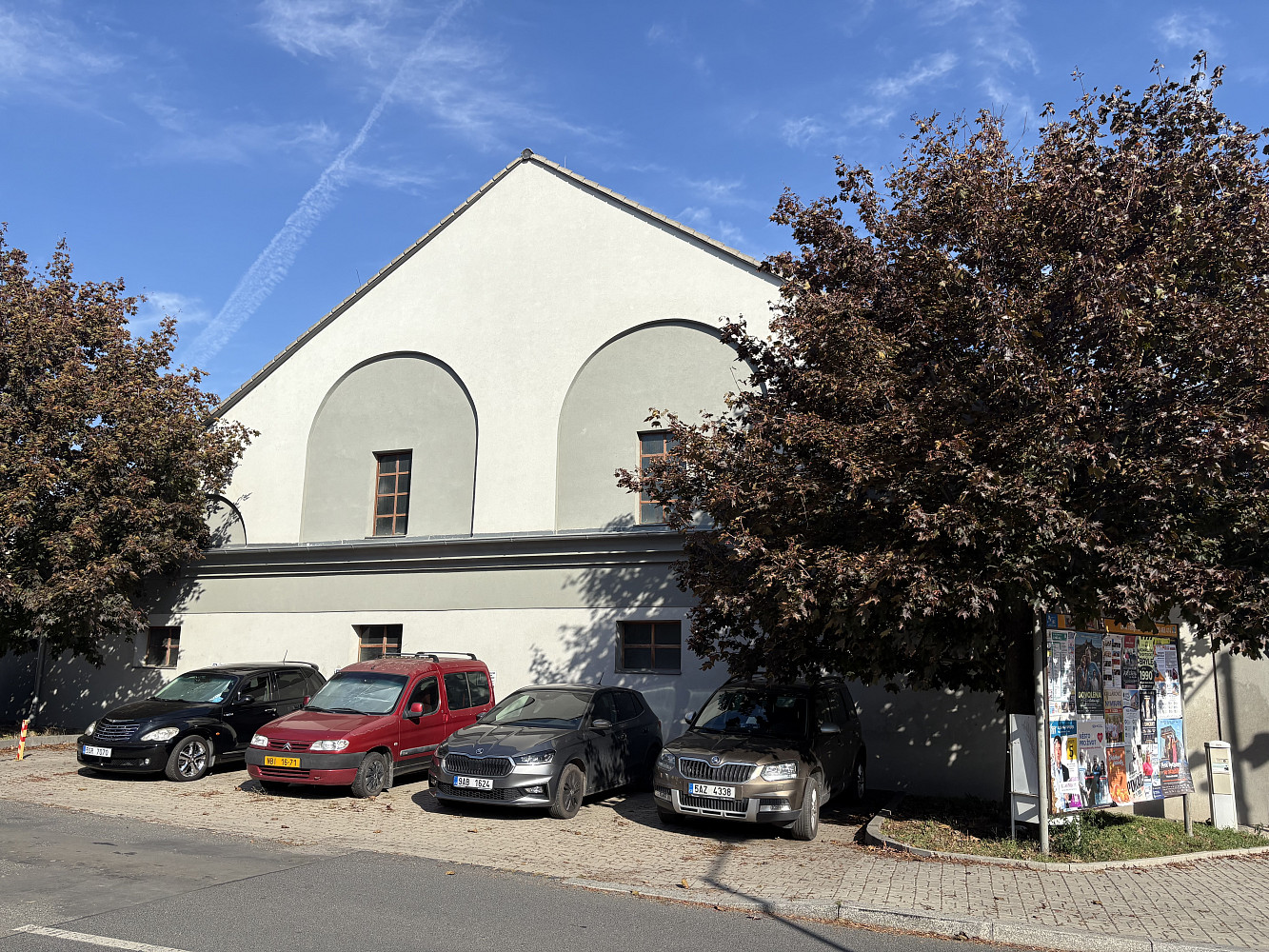 Prodej obchodních prostor 700 m²