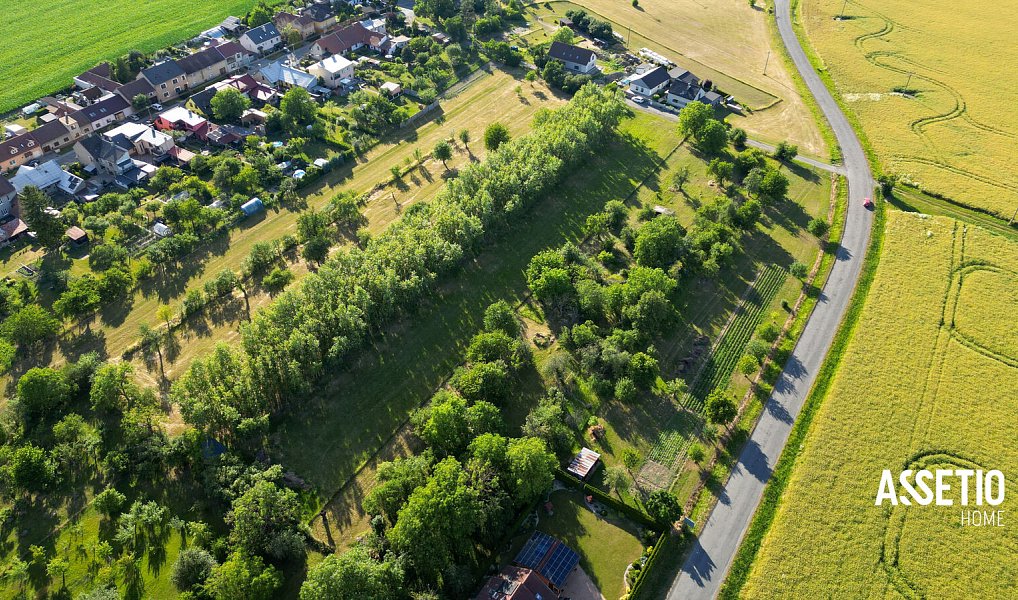 Prodej stavebního pozemku 3 880 m², Bohuňovice – náhled fotky 2