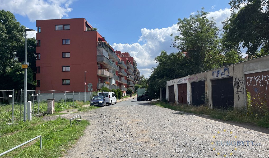 Prodej Jedinečné samostatné garáže, Praha – náhled fotky 5