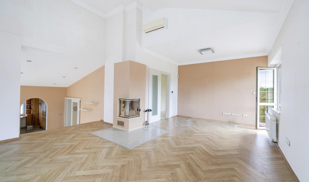 Prodej domu 384 m² s pozemkem 1 835 m², Týnec nad Labem – náhled fotky 15