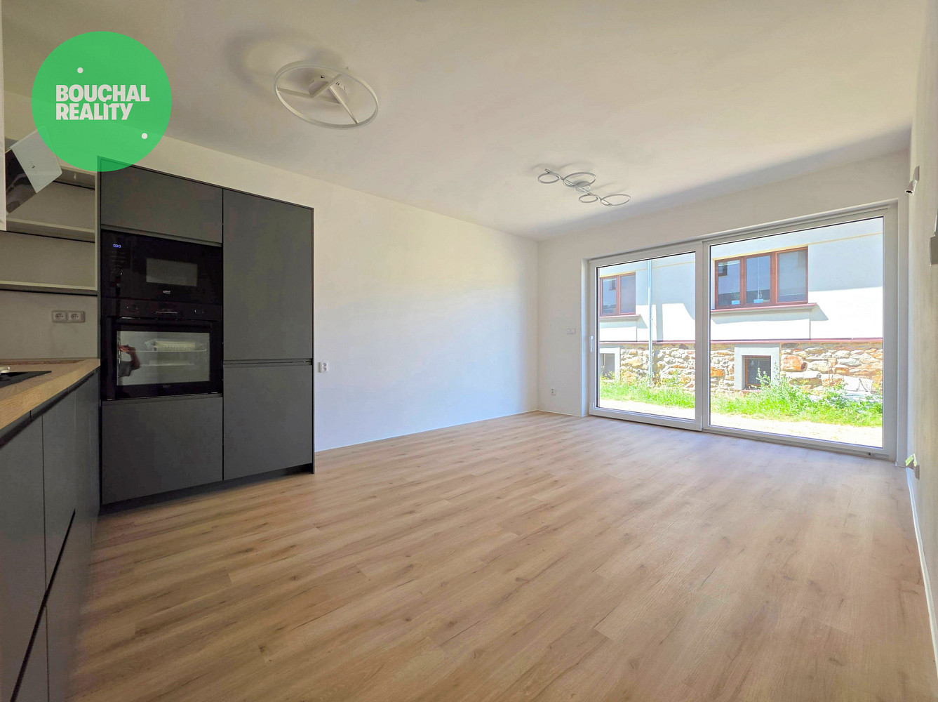 Pronájem bytu 1+kk 55 m²