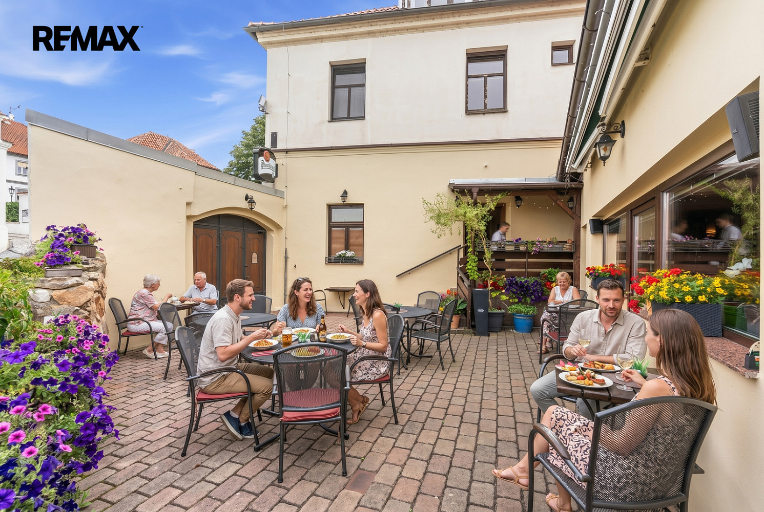 Prodej ubytovacího objektu 370 m² – fotografie 5