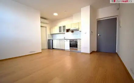 Pronájem bytu 2+kk 41 m², Na Dvorcích, Praha 4 - Krč