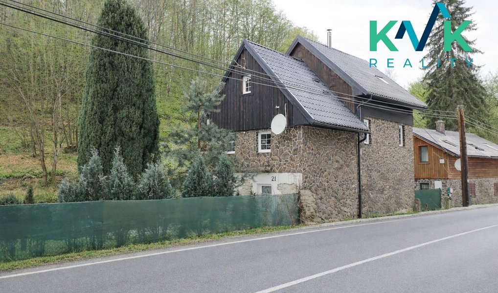 Prodej domu 149 m² s pozemkem 740 m², Loket – náhled fotky 26