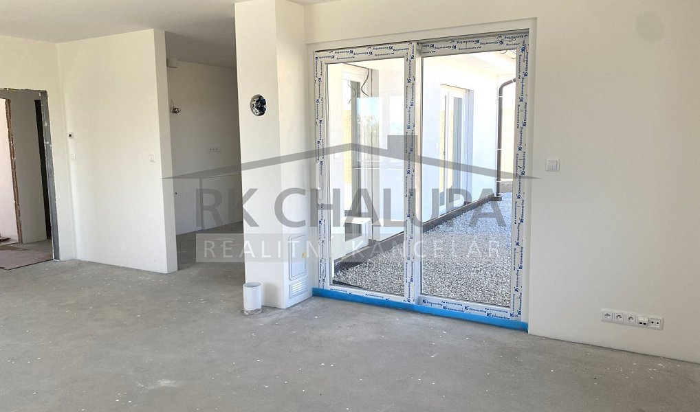 Prodej domu 104 m² s pozemkem 754 m², Hosín – náhled fotky 16