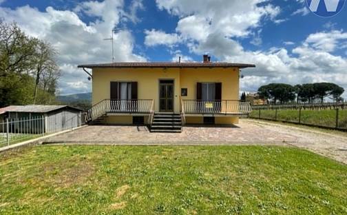 Prodej domu 250 m² s pozemkem 10 000 m², Monte San Savino, Province of Arezzo, Itálie