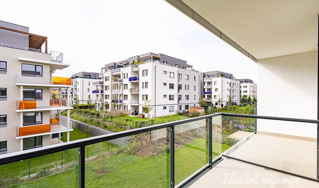 Pronájem bytu 2+kk 52 m², Praha – náhled fotky 13