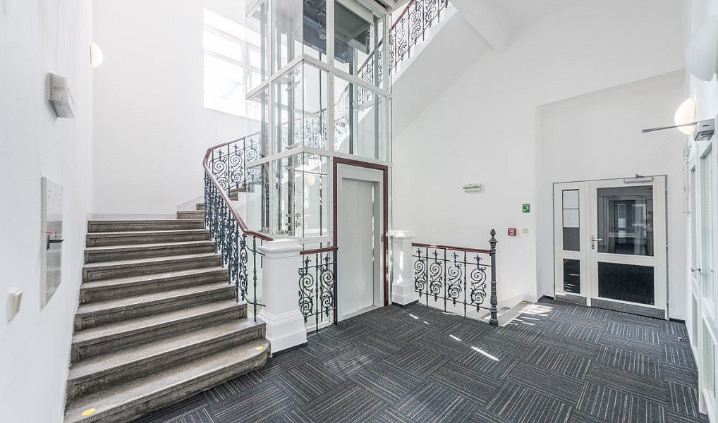Pronájem kanceláře 60 m², Praha – náhled fotky 8