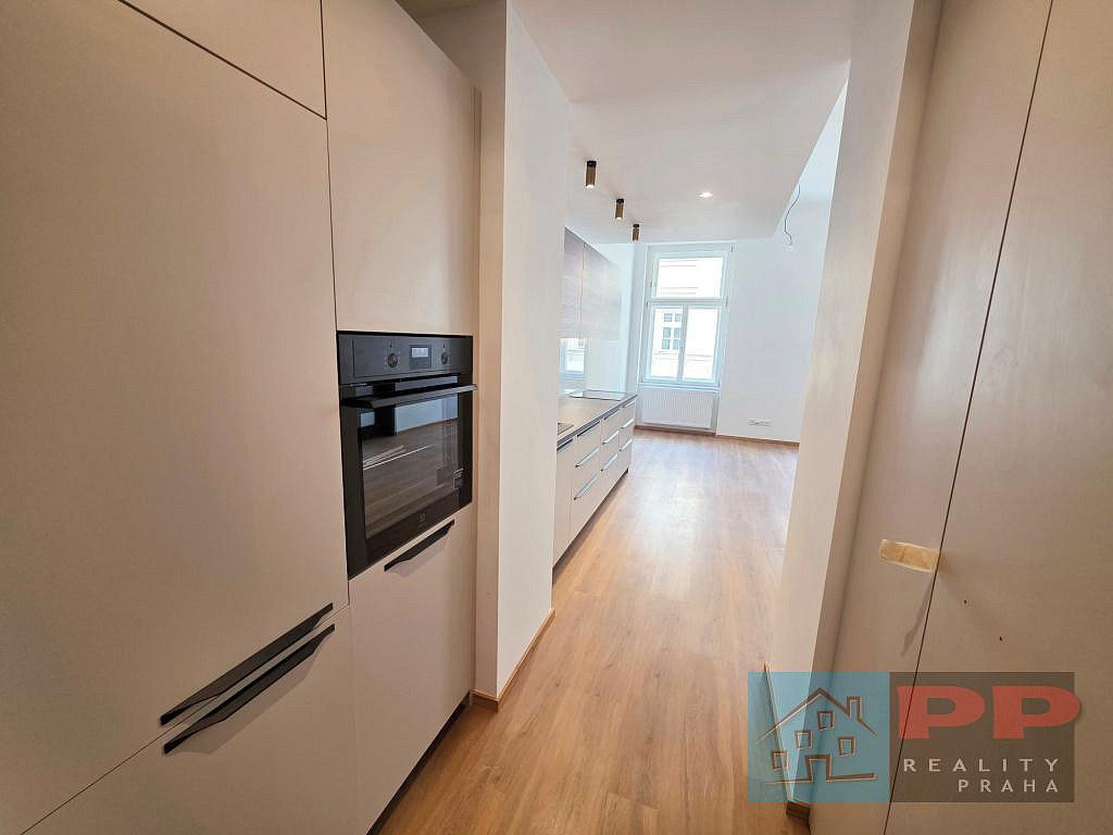 Pronájem bytu 2+kk 55 m² — photo 5
