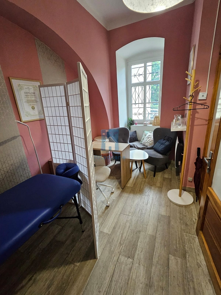 Pronájem komerčního objektu (jiného typu) 15 m²