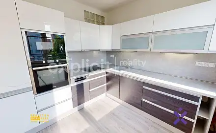 Pronájem bytu 3+1 68 m², Budovatelská, Zlín