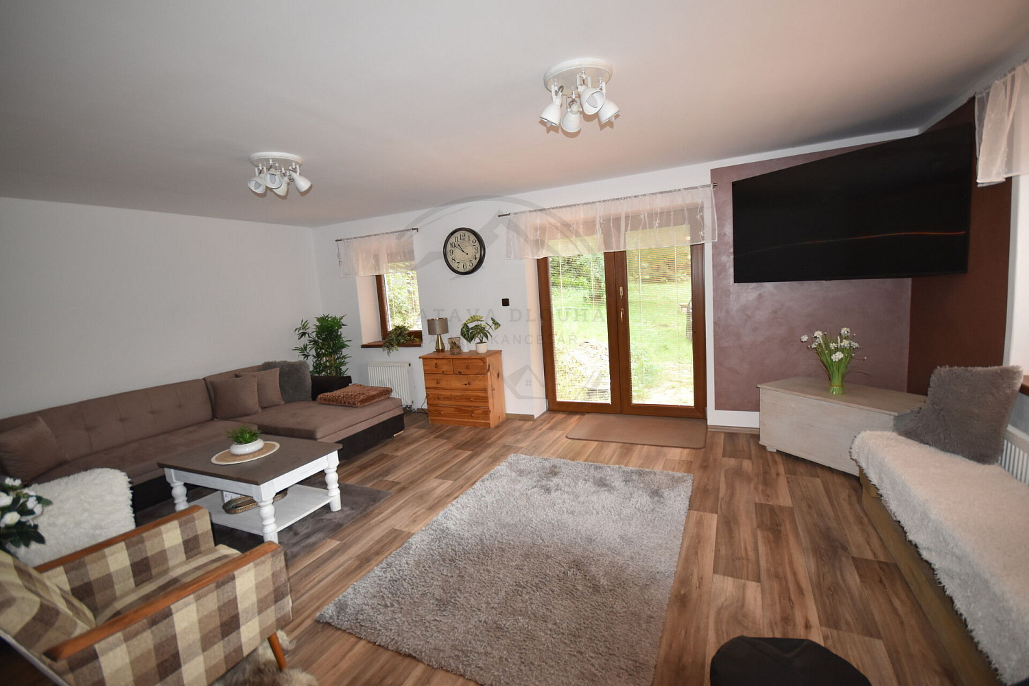 Prodej domu 150 m² s pozemkem 1 242 m² – fotografie 4