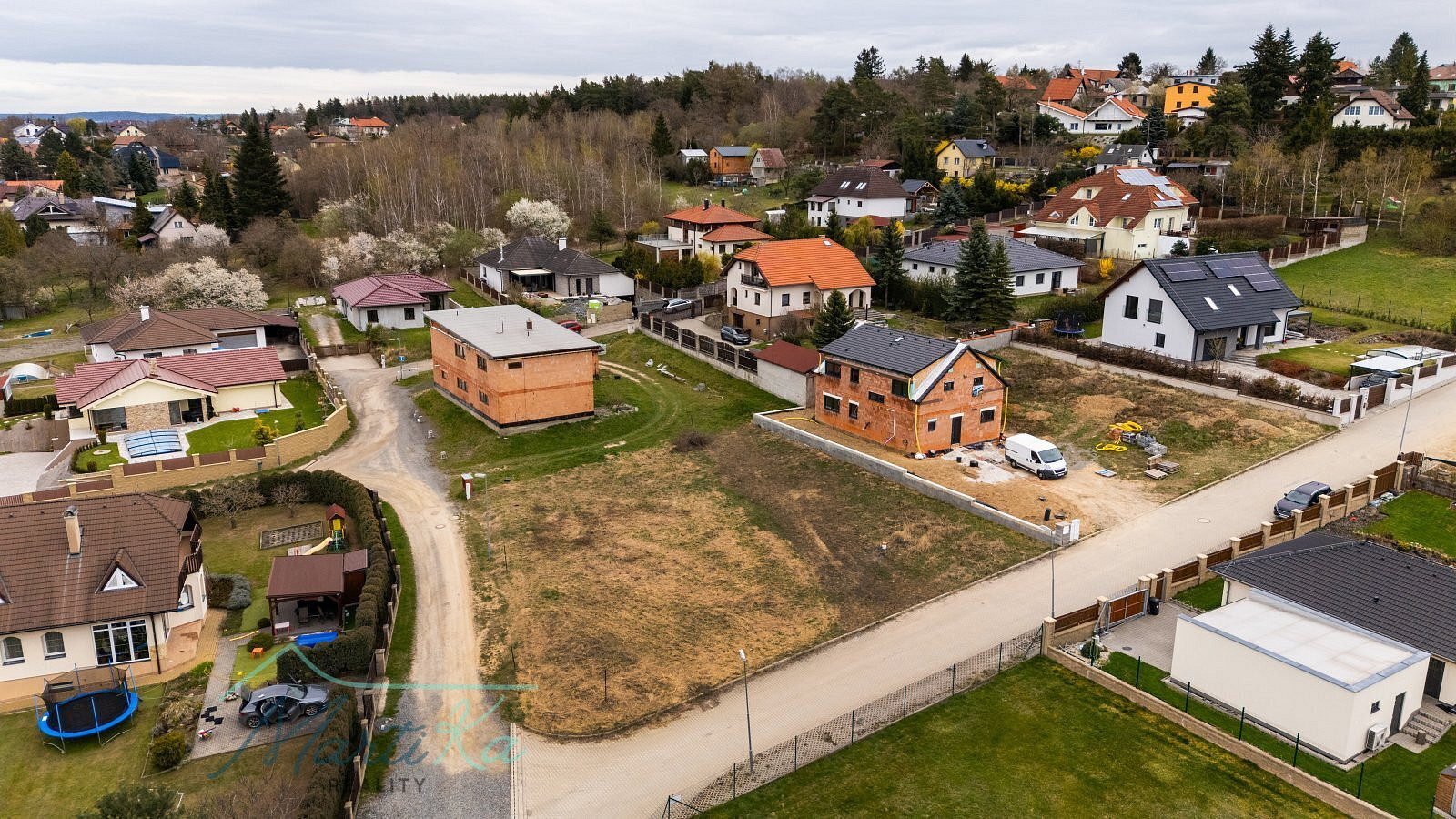 Prodej stavebního pozemku 1 001 m² – fotografie 3