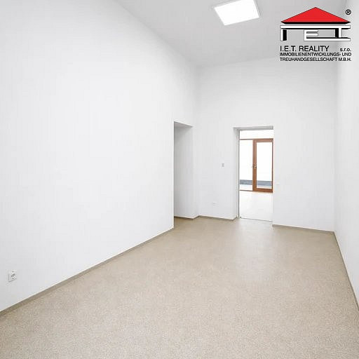 Pronájem kanceláře 100 m² — photo 5