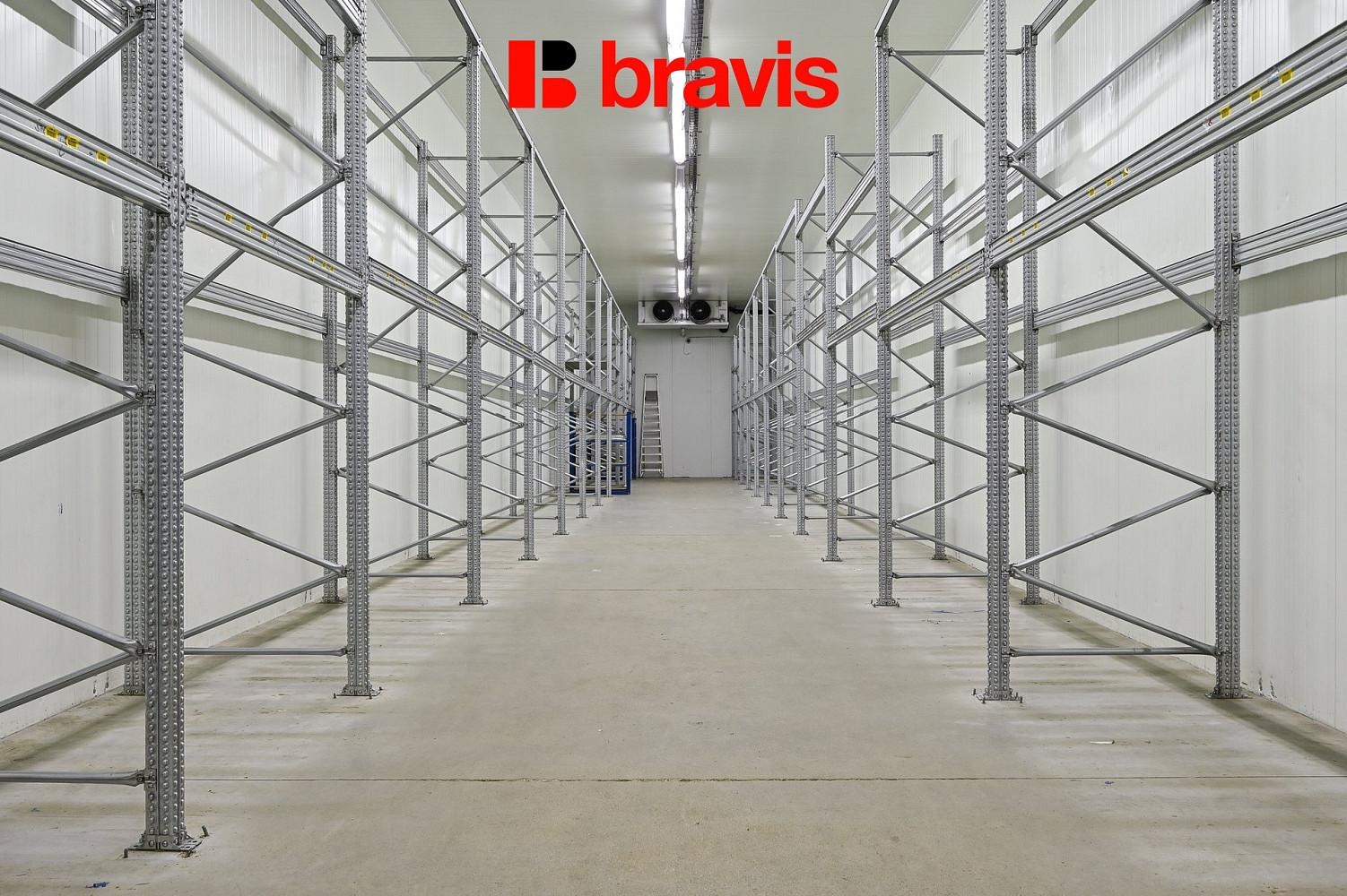 Pronájem skladovacích prostor 1 016 m²
