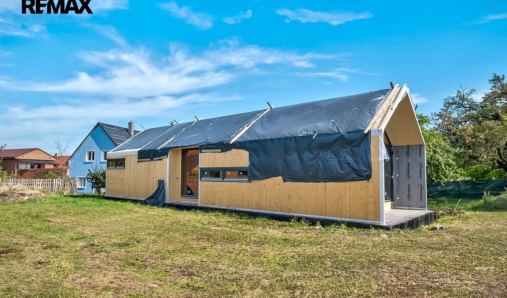 Prodej domu 89 m² s pozemkem 986 m², Spořice – náhled fotky 2