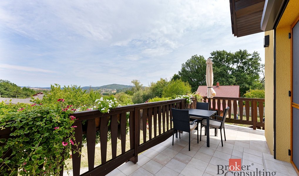 Prodej domu 239 m² s pozemkem 1 179 m², Nový Knín – náhled fotky 32