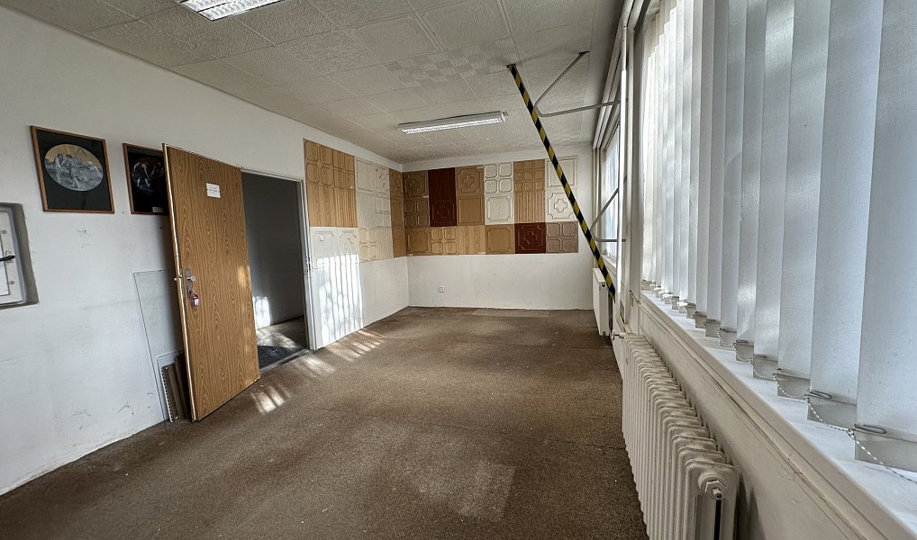 Pronájem kanceláře 200 m², Beroun – náhled fotky 15
