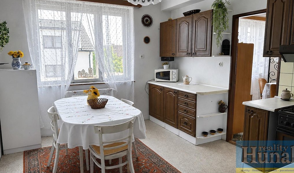 Prodej domu 213 m² s pozemkem 736 m², Pelhřimov – náhled fotky 3