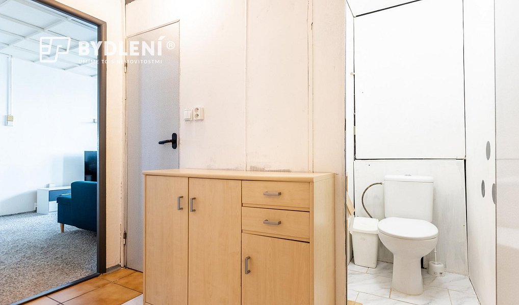 Prodej bytu 2+1 61 m², Osek – náhled fotky 17