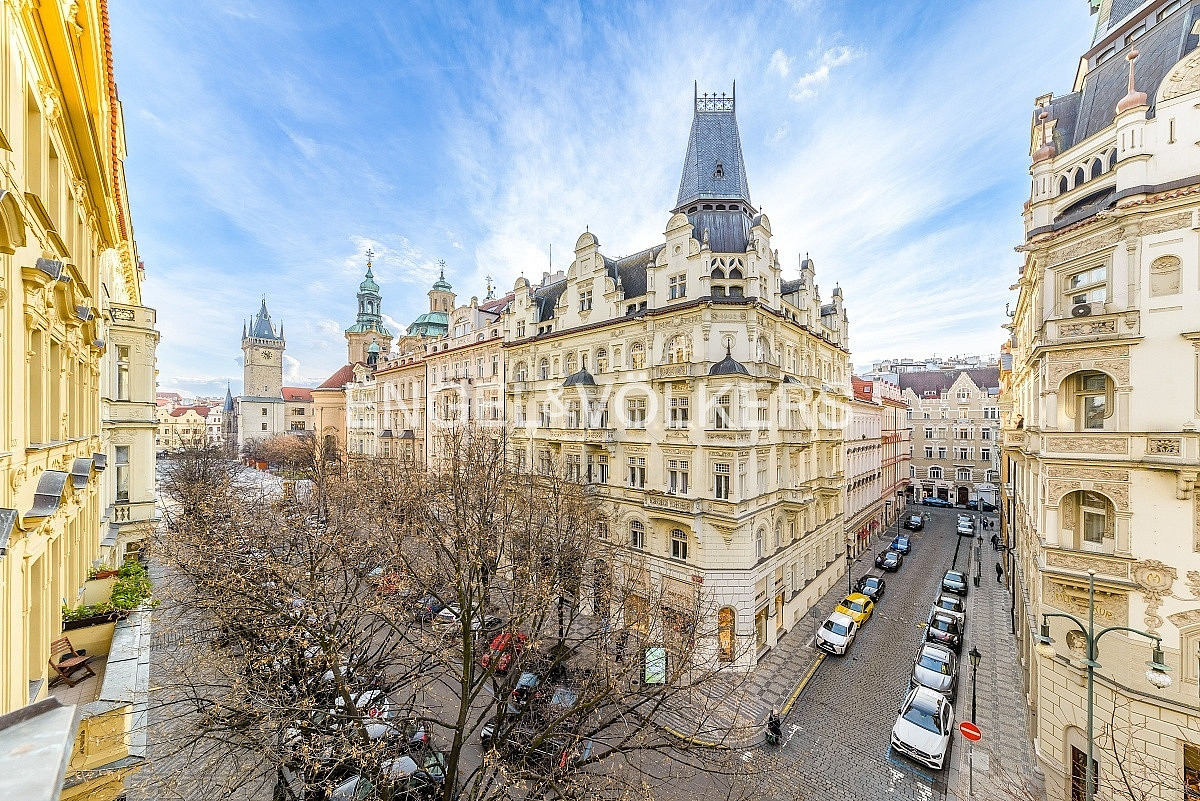 Pronájem bytu 6+kk 285 m² – fotografie 2