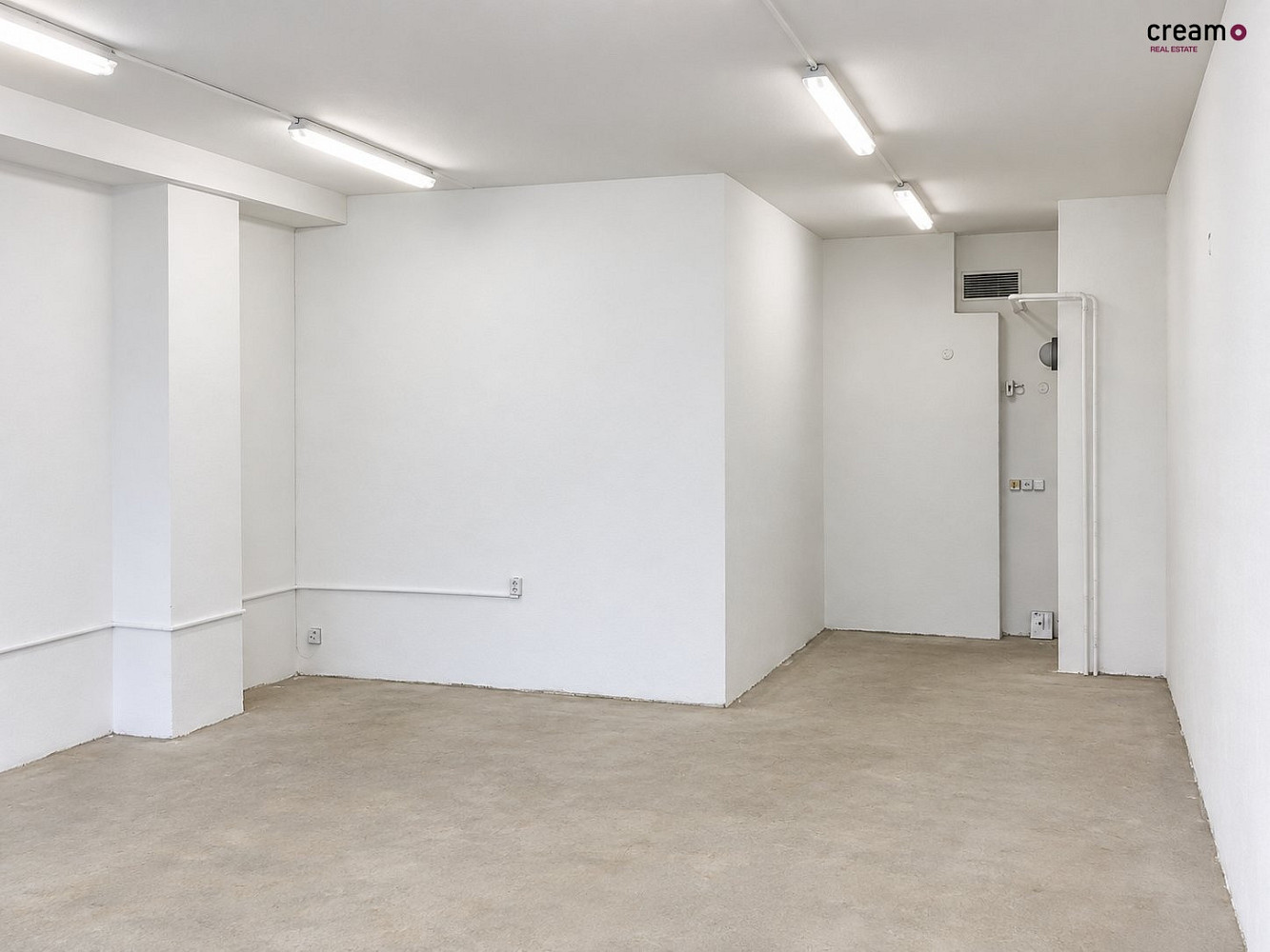 Pronájem kanceláře 66 m² – fotografie 3