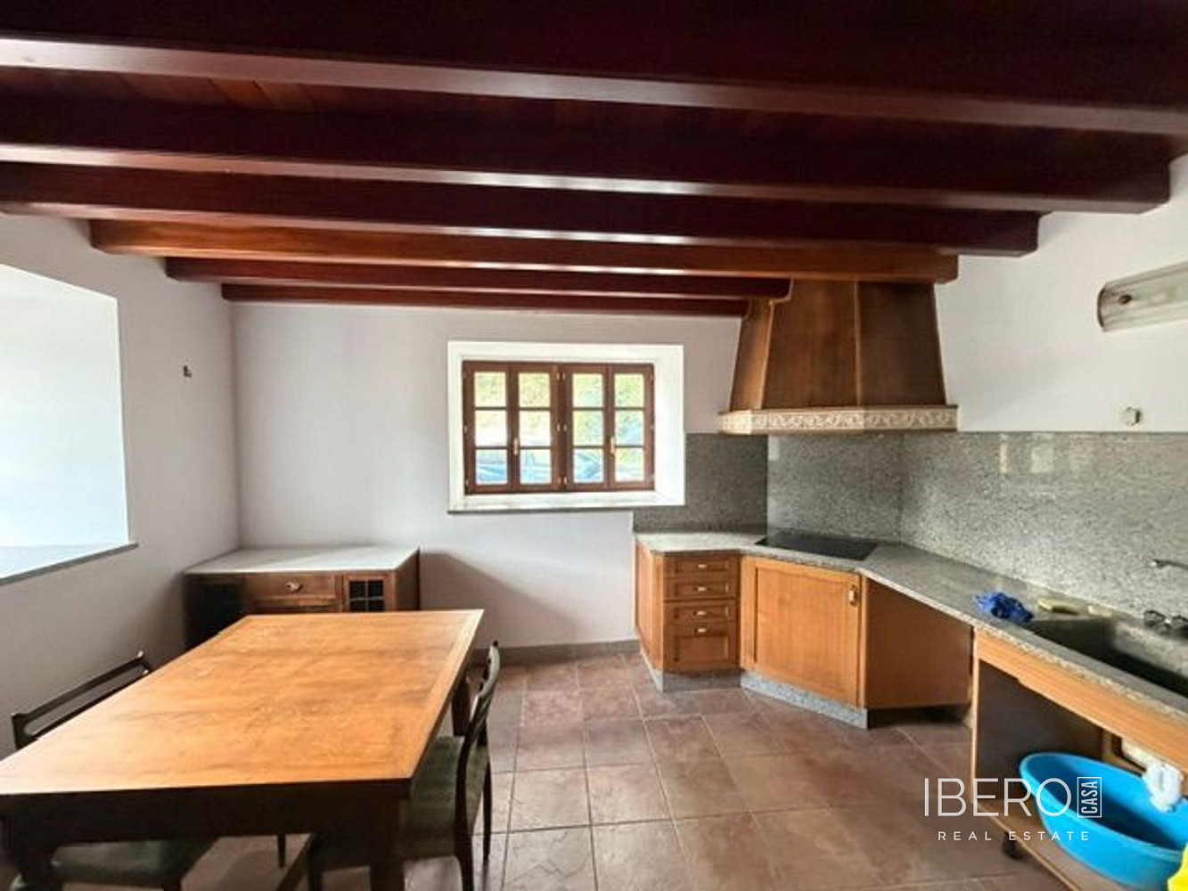 Prodej domu 2 157 m² s pozemkem 1 988 m²
