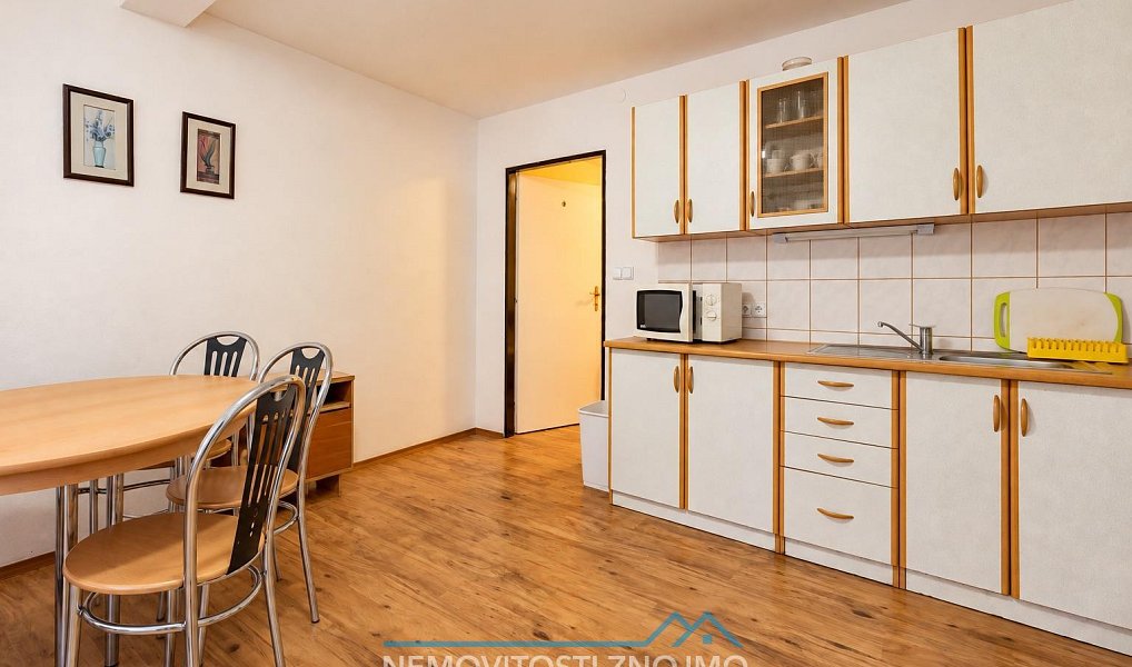 Prodej chaty/chalupy 180 m² s pozemkem 200 m², Štítary – náhled fotky 22
