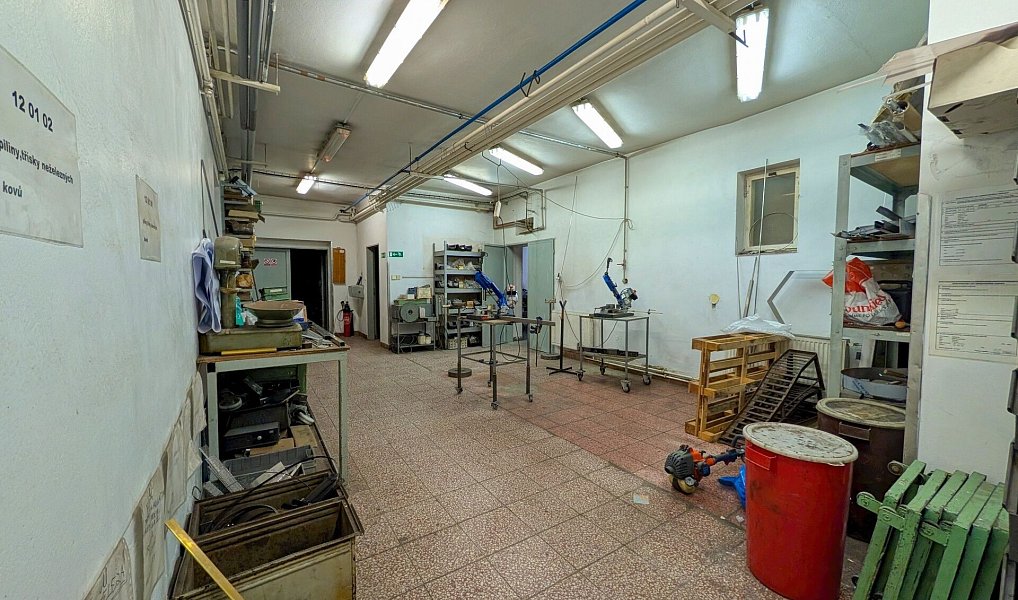 Prodej skladovacích prostor 950 m², Tanvald – náhled fotky 8