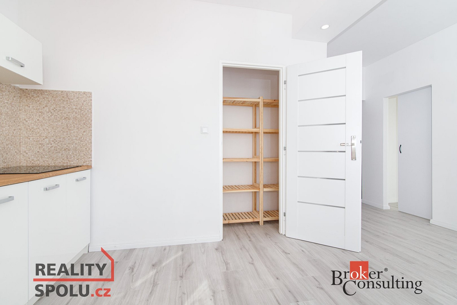 Prodej bytu 2+kk 40 m² — photo 2