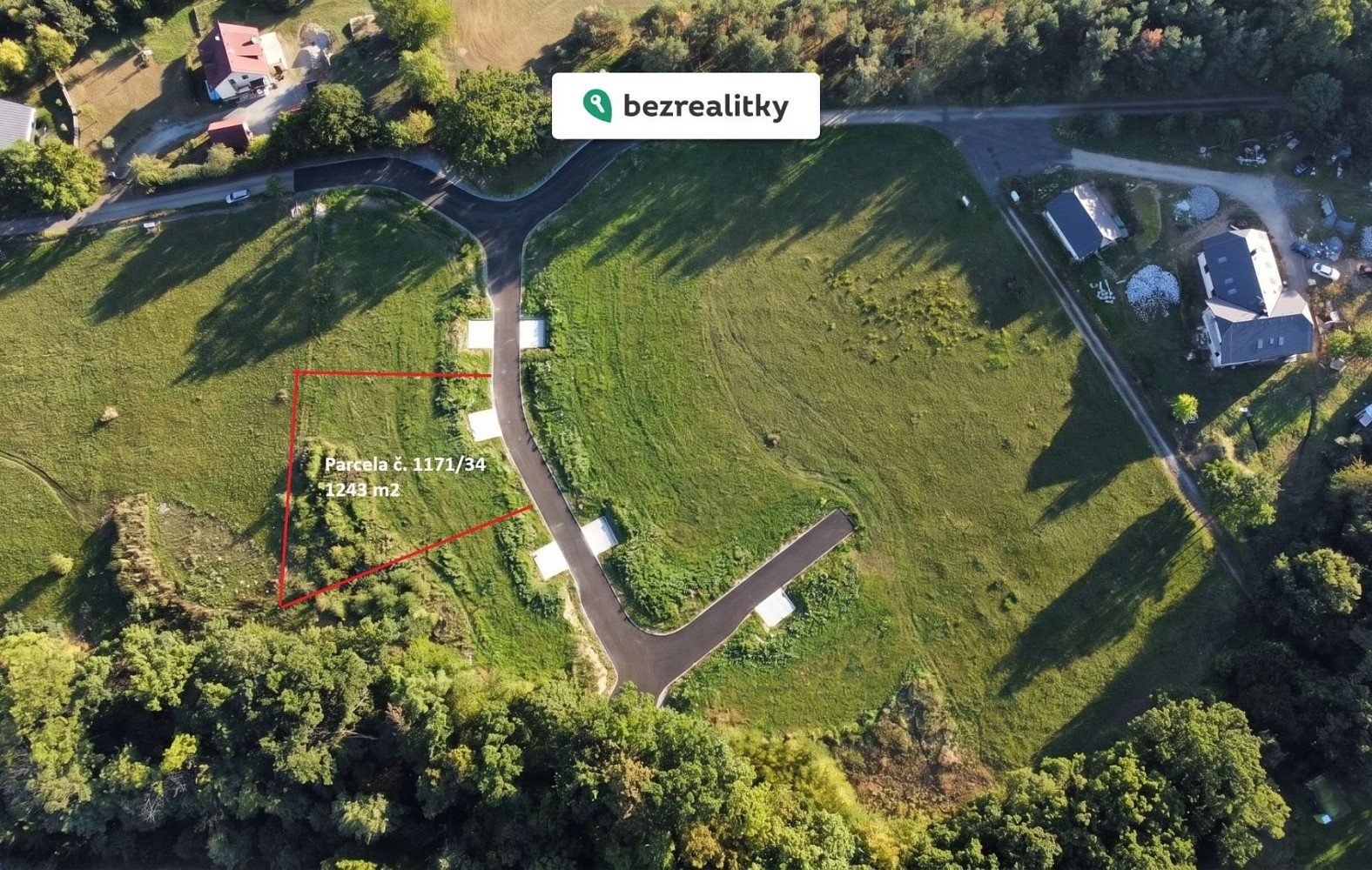 Prodej stavebního pozemku 1 243 m² – fotografie 3