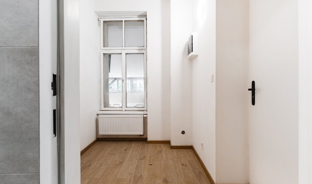 Pronájem obchodních prostor 20 m², Praha – náhled fotky 16