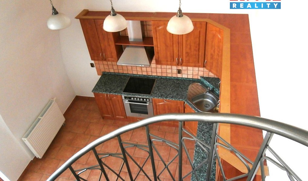 Prodej domu 218 m² s pozemkem 279 m², Lenešice – náhled fotky 17
