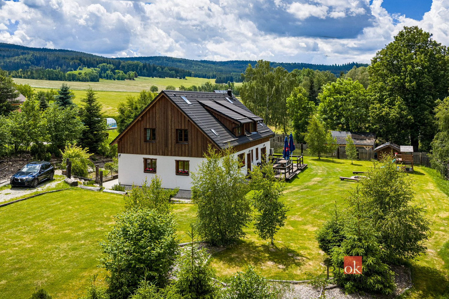 Prodej domu 294 m² s pozemkem 2 400 m² – fotografie 2