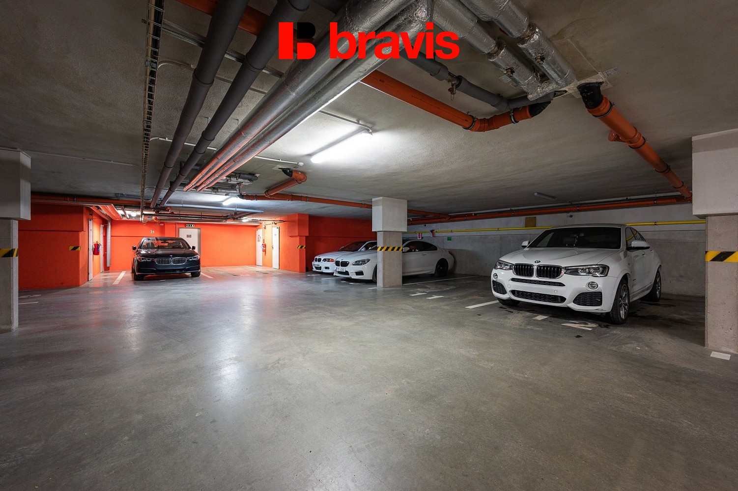 Prodej garážového stání 26 m2 slavkov u brna, zelnice iii