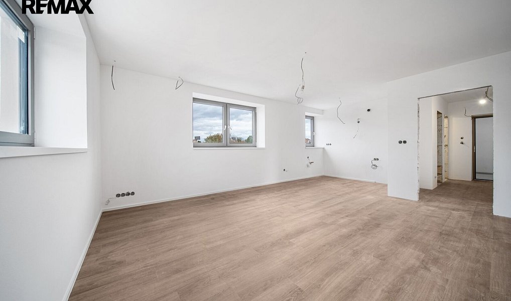 Prodej bytu 3+kk 103 m², Moravany – náhled fotky 7