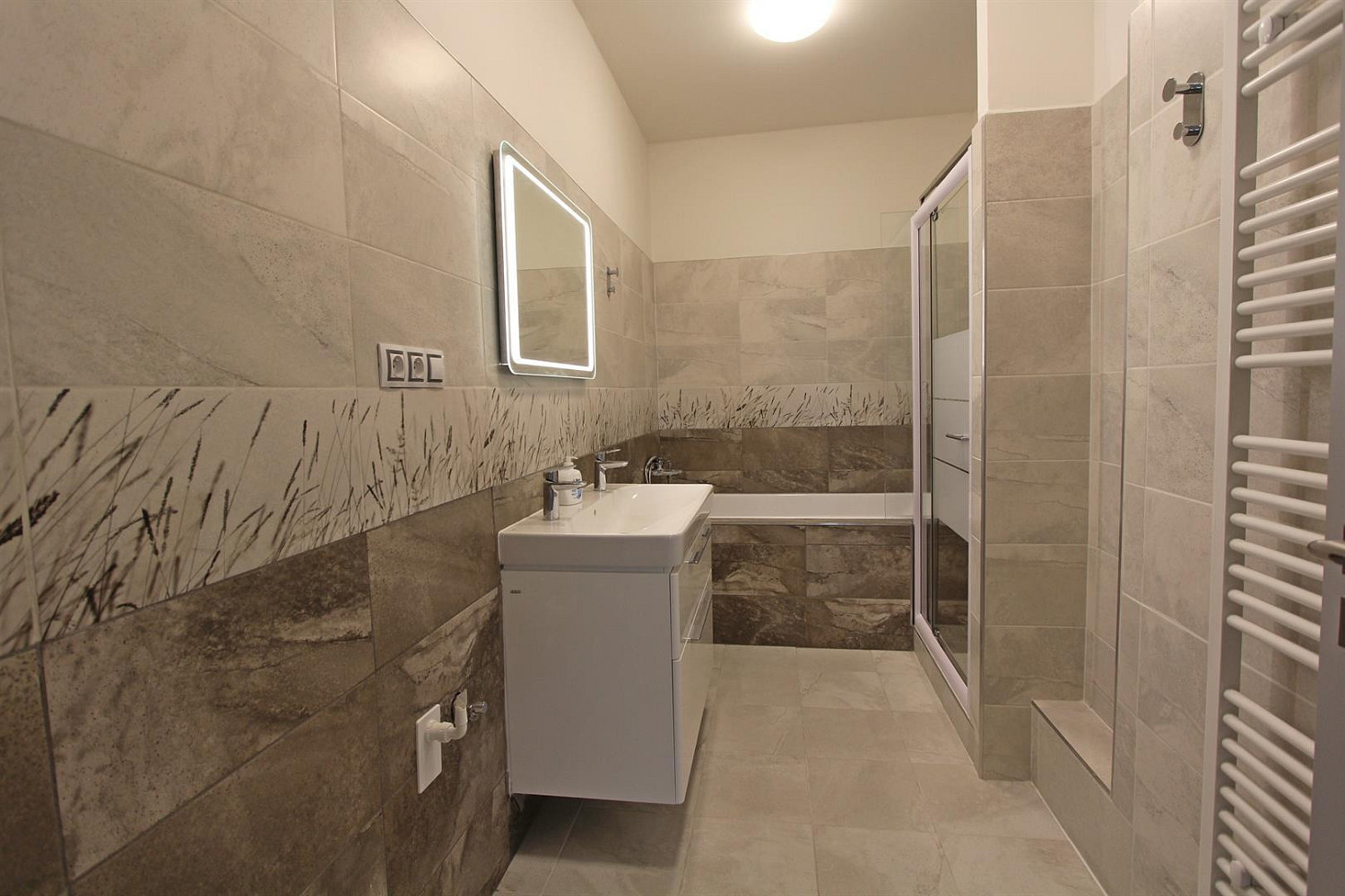 Pronájem bytu 4+kk 112 m² — photo 4