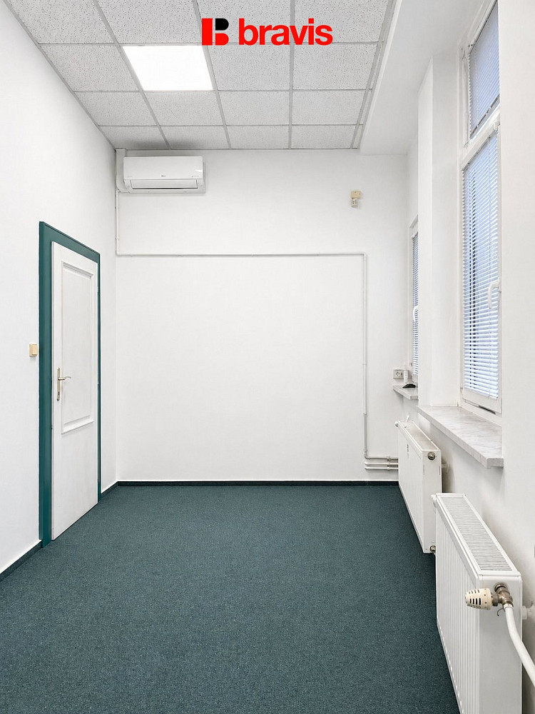 Pronájem kanceláře 25 m² — photo 3